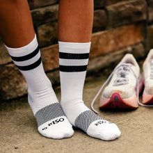 画像をギャラリービューアに読み込む, OS1st Wicked Comfort Socks Crew White with Black Stripes オーエスファースト ウィキッドコンフォートソックス クルー ホワイト/ブラックストライプ