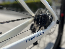 画像をギャラリービューアに読み込む, 【店舗受取】PINARELLO F5 完成車 カラー:E321 FURIOUS WHITE サイズ:465 商談予約手数料