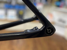 画像をギャラリービューアに読み込む, 【店舗受取】TREK Émonda SL Disc Dnister Black/Trek Black 52サイズ フレームセット 現品限り ¥365,700-税込 ご商談ご予約手数料
