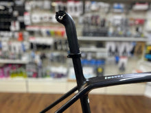 画像をギャラリービューアに読み込む, 【店舗受取】TREK Émonda SL Disc Dnister Black/Trek Black 52サイズ フレームセット 現品限り ¥365,700-税込 ご商談ご予約手数料