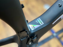 画像をギャラリービューアに読み込む, 【店舗受取】TREK MadoneSLR Gen7 Frameset 52 Deep Smoke Carbon 税込¥756,690-ご商談・ご予約手数料