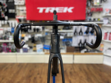 画像をギャラリービューアに読み込む, 【店舗受取】TREK MadoneSLR Gen7 Frameset 52 Deep Smoke Carbon 税込¥756,690-ご商談・ご予約手数料