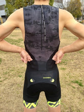 画像をギャラリービューアに読み込む, Cannibal 65%OFF メンズ CANN ウルトラ トライスーツ リアジップ CAMO BLACK