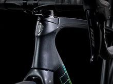 画像をギャラリービューアに読み込む, 【店舗受取】TREK Émonda SL 6 Di2 カラー：Dnister Black/Trek Black サイズ：52  税込￥¥529,100- 商談予約手数料
