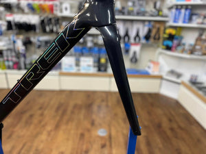 【店舗受取】TREK Émonda SL Disc Dnister Black/Trek Black 52サイズ フレームセット 現品限り ¥365,700-税込 ご商談ご予約手数料