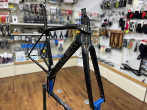 【店舗受取】TREK Émonda SL Disc Dnister Black/Trek Black 52サイズ フレームセット 現品限り ¥365,700-税込 ご商談ご予約手数料