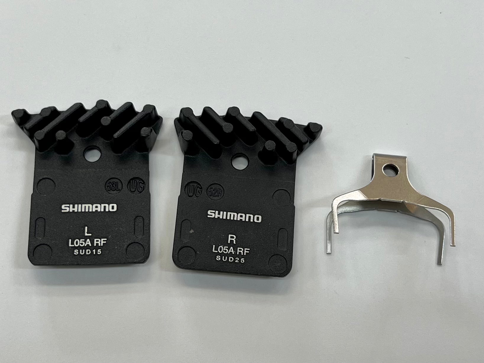 SHIMANO ディスクブレーキパッド L05A レジン フィン付 SHIMANO シマノ SHIMANO ディスクブレーキパッド L05A レジン フィン付 SHIMANO シマノ